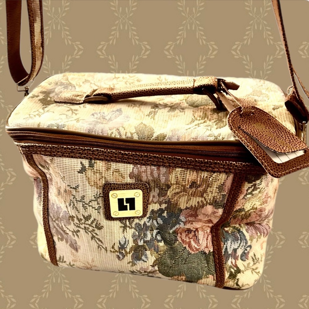 Leisure Luggage Vintage 1980’s Tapestry Travel Vanity Case with lock & keys NWOT - Picture 15 of 15
